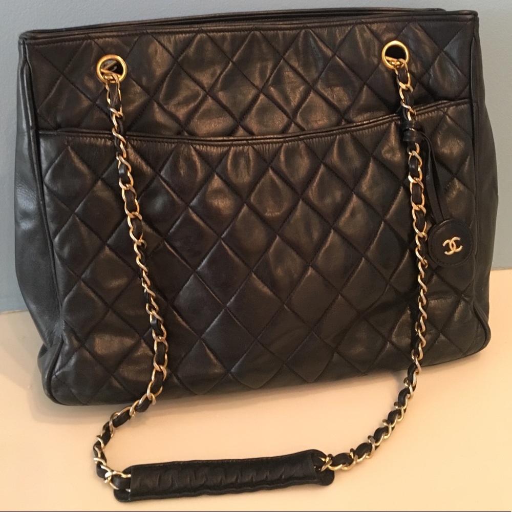 Chanel Vintage Tote Bag in Navy and Gold